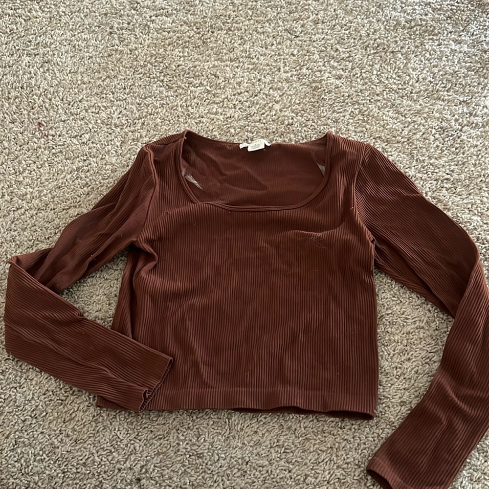 Ultra Flirt long sleeve stretchy crop top